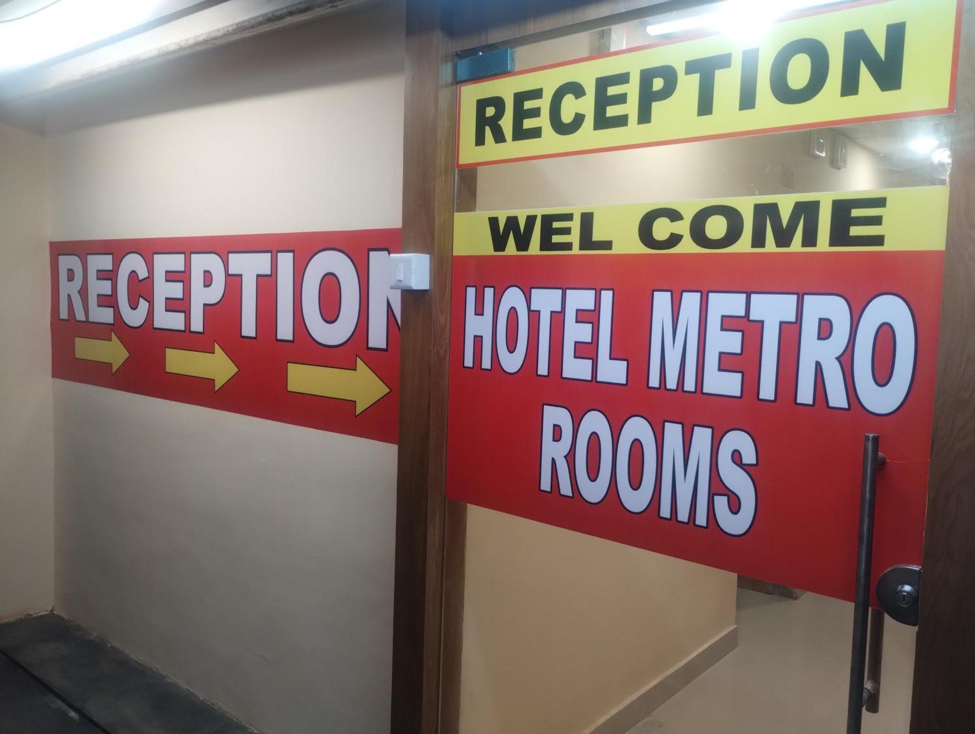 Hotel Metro Althan Surat Buitenkant foto