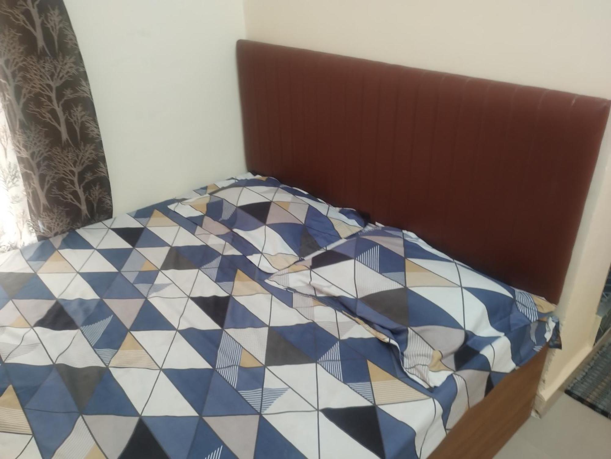 Hotel Metro Althan Surat Buitenkant foto